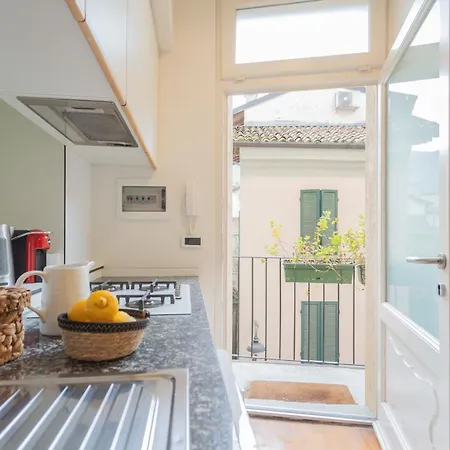 Viavi By Rent * Como